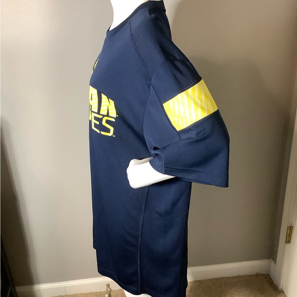 Adidas Michigan Wolverines Climalite Navy T-Shirt - Picture 4 of 7
